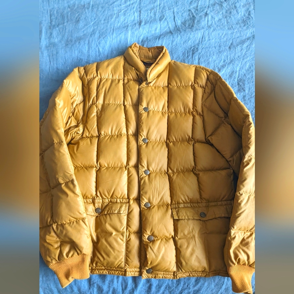 Eddie Bauer Vintage Men's Puffy Down Jacket Size Medium Gold Color